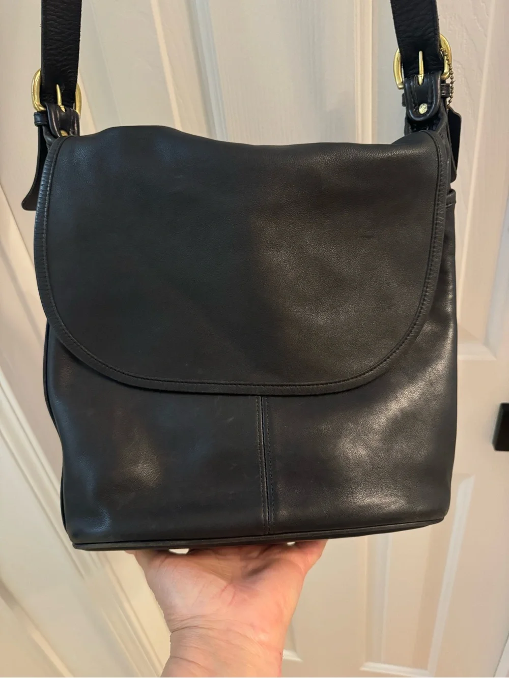 COACH | Vintage Lightweight Whitney Bag ~ Black